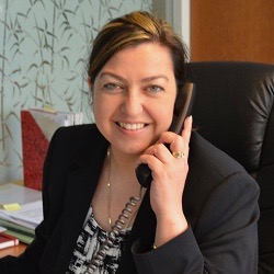 Anwältin Frau Dr. Selale Hale Kacar Salzburg