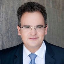 Rechtsanwalt Dr. van der Hoff